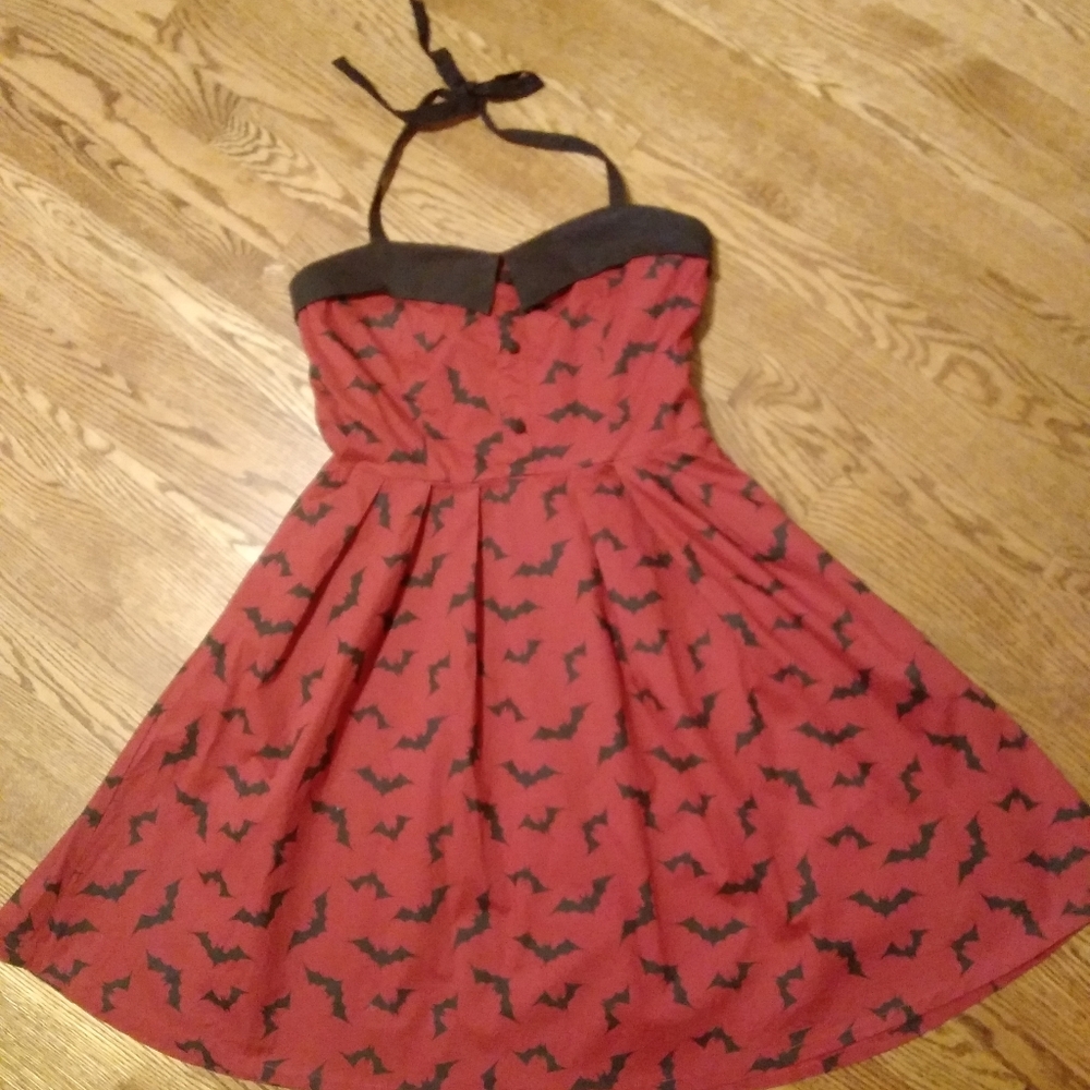 SOURPUSS BAT DRESS S
